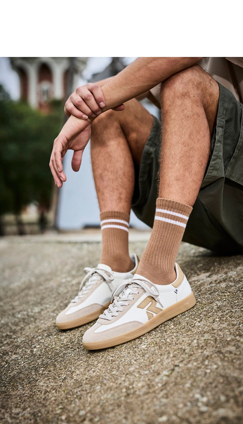 Retro Sneaker