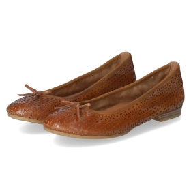 Ballerinas - NUT STRUCTURE